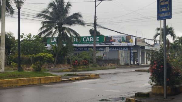 TOMA 110 V 15 A COOPER